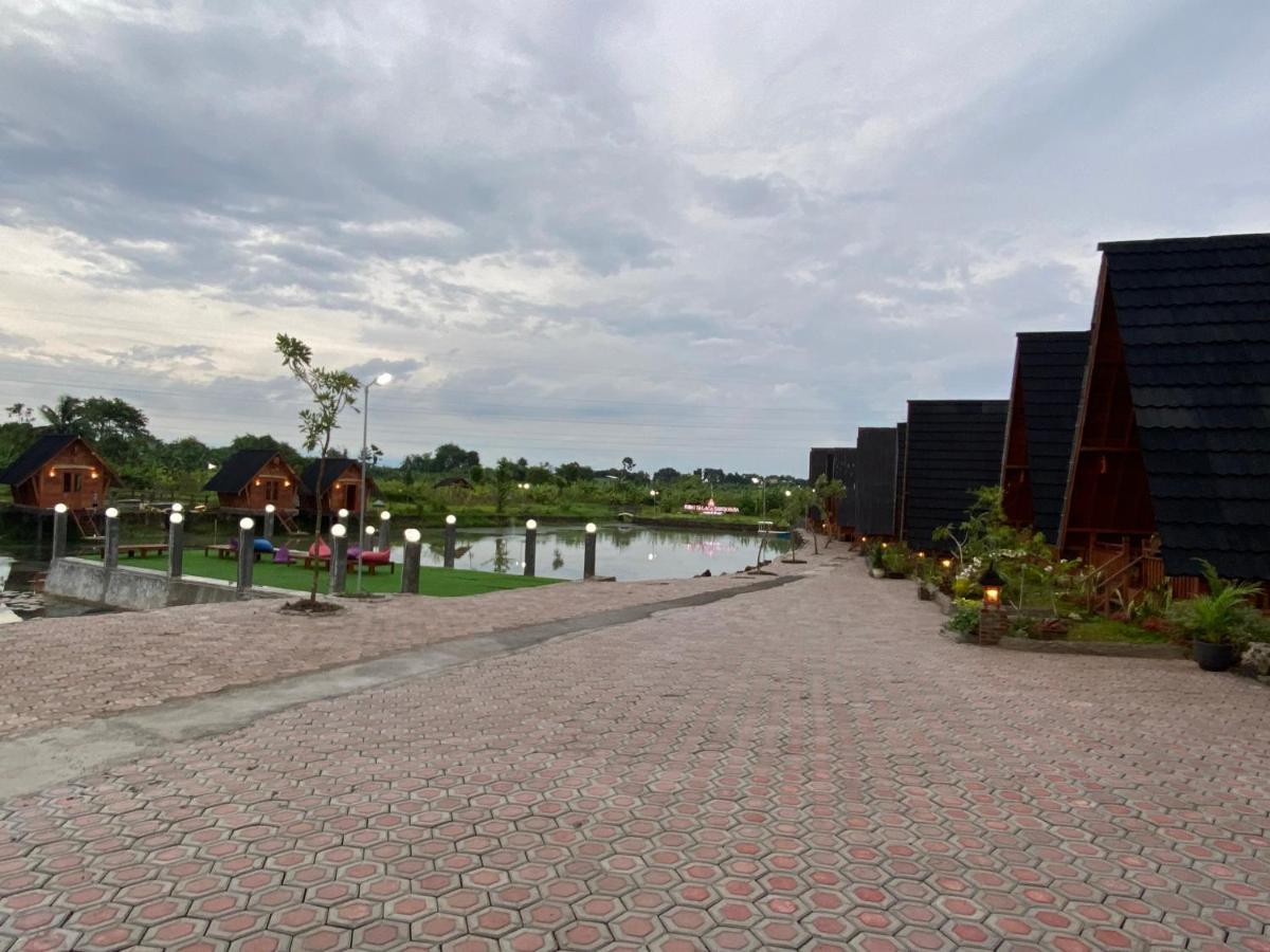 Resort & Resto Talaga Sundayana Subang Exteriér fotografie