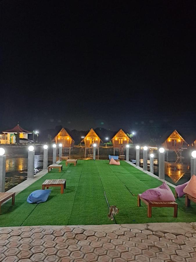 Resort & Resto Talaga Sundayana Subang Exteriér fotografie