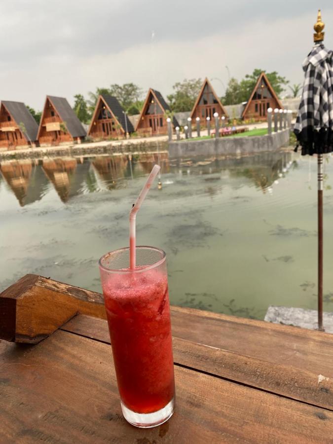 Resort & Resto Talaga Sundayana Subang Exteriér fotografie